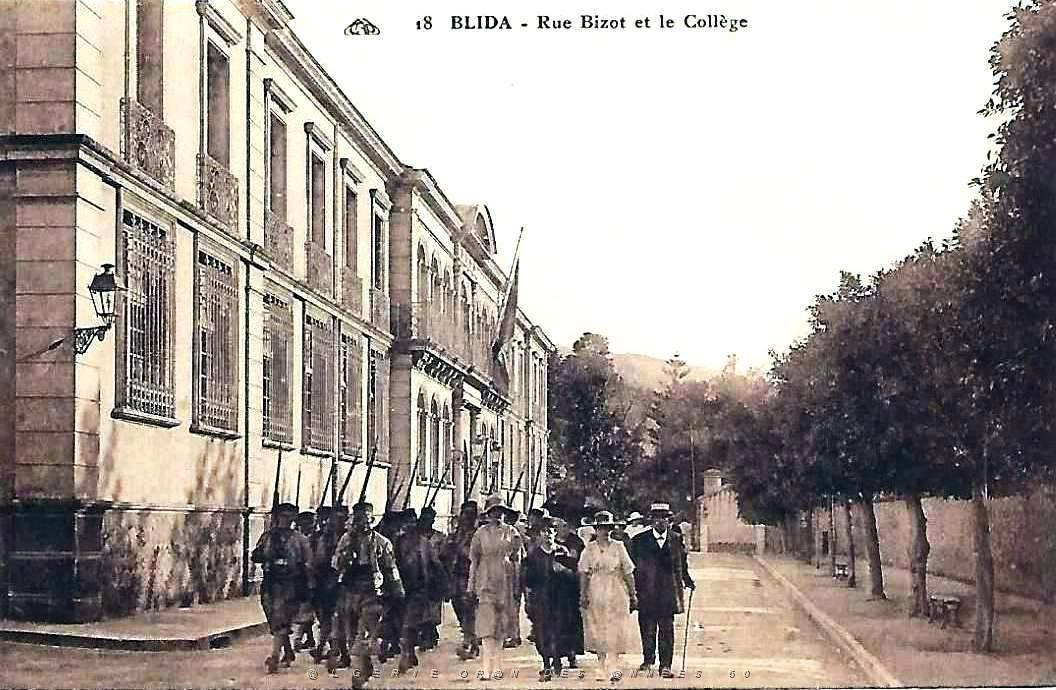 720- Blida - rue Bizot et le college.jpg